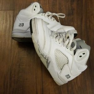 Air Jordan Retro 5, White/Black/Metallic Silver
